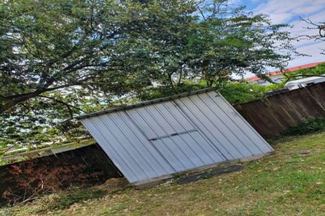 Photo of property in 52b Royal View Road, Te Atatu South, Auckland, 0610