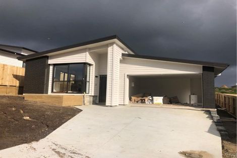 Photo of property in 122 Parkview Drive, Gulf Harbour, Whangaparaoa, 0930