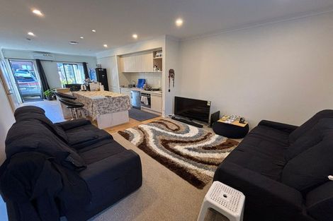 Photo of property in 24 Mahalo Avenue, Wiri, Auckland, 2104