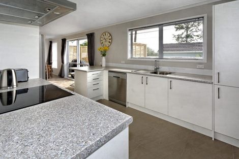 Photo of property in 181 Waimumu Road, Massey, Auckland, 0614
