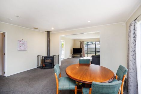 Photo of property in 28 Peppertree Glade, Kelvin Grove, Palmerston North, 4414