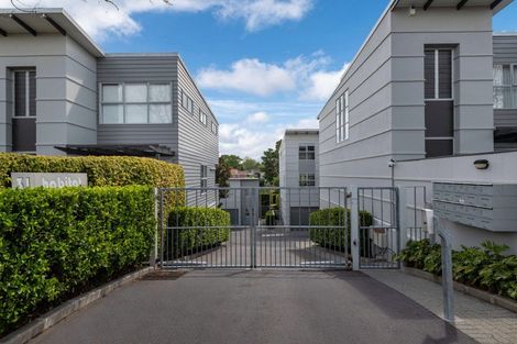 Photo of property in Habitat Apartments, 6/31 Byron Avenue, Takapuna, Auckland, 0622