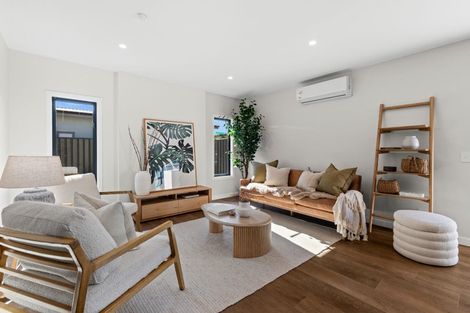 Photo of property in 15 Cassin Place, Taradale, Napier, 4112