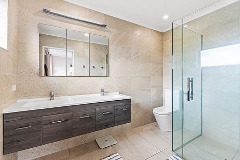 Photo of property in 36a Station Street, Hobsonville, Auckland, 0616