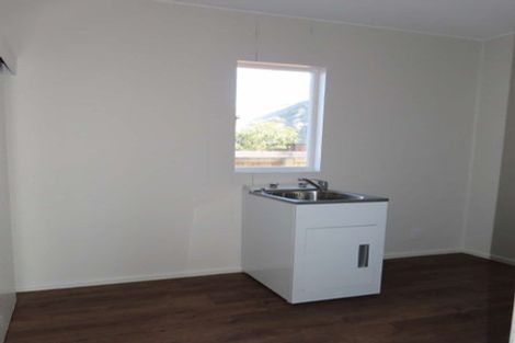 Photo of property in 76 Aorangi Road, Bryndwr, Christchurch, 8053