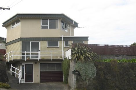 Photo of property in 1/4 Scott Street, Moturoa, New Plymouth, 4310