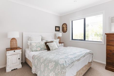 Photo of property in 16 Olive Close, Omokoroa, 3114