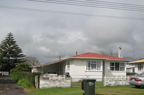 Photo of property in 7 Brookes Terrace, Waitara, 4320