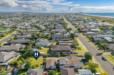Photo of property in 122b Dickson Road, Papamoa Beach, Papamoa, 3118