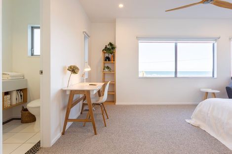 Photo of property in 394 The Esplanade, Island Bay, Wellington, 6023