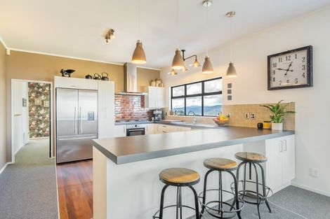 Photo of property in 117 Normandale Road, Normandale, Lower Hutt, 5010