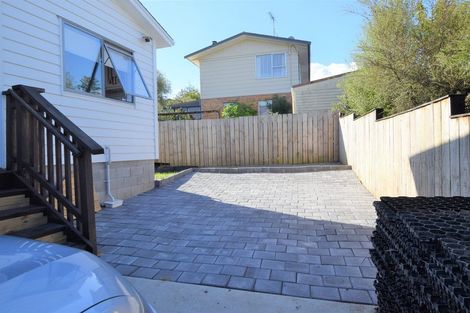 Photo of property in 15c Reynella Drive, Massey, Auckland, 0614