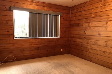 Photo of property in 158 View Road, Sunnyvale, Auckland, 0612