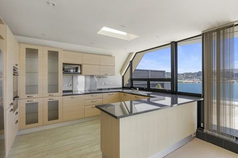 Photo of property in Shelley Bay Terraces, 23/61 Maupuia Road, Maupuia, Wellington, 6022