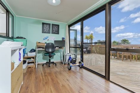 Photo of property in 1 Roseberry Avenue, Birkenhead, Auckland, 0626