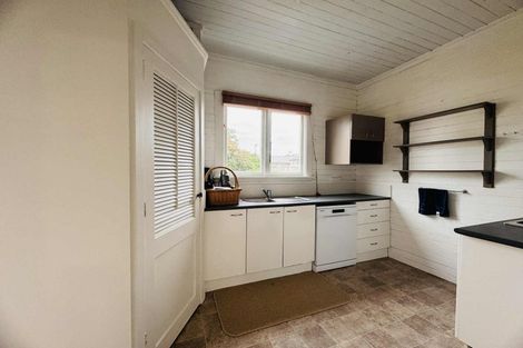 Photo of property in 37 Bryant Street, Takaro, Palmerston North, 4412