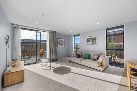 Photo of property in 52 Obelisk Street, Wanaka, 9305
