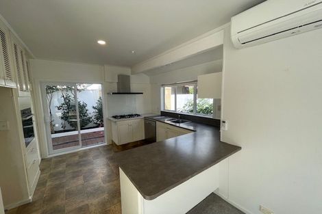 Photo of property in 1/17 Cameron Street, Takapuna, Auckland, 0622