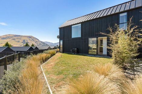 Photo of property in 12 Mckenzies Shute, Jacks Point, Queenstown, 9371