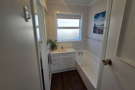 Photo of property in 33 Toorak Avenue, Avonhead, Christchurch, 8042