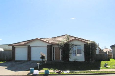 Photo of property in 24 Liddesdale Place, Papakura, 2110