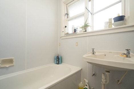 Photo of property in 30 Avro Crescent, Hornby, Christchurch, 8042