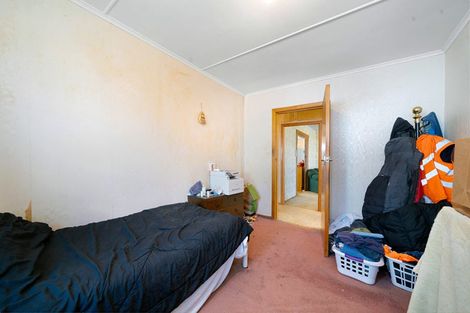Photo of property in 24 Cobham Crescent, Kelston, Auckland, 0602