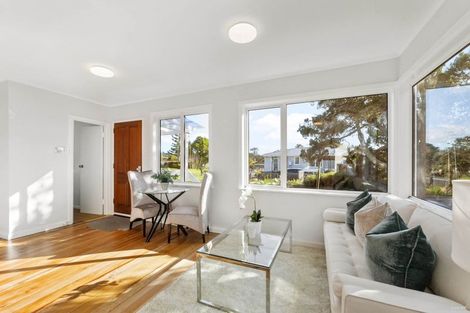 Photo of property in 48 Spence Road, Henderson, Auckland, 0612