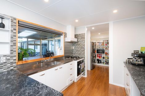 Photo of property in 44 Kaimanawa Street, Kelvin Grove, Palmerston North, 4414