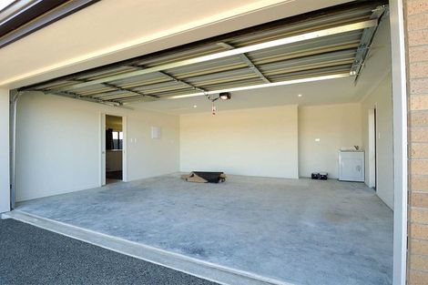 Photo of property in 33 Ragley Way, Rolleston, 7615