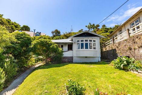 Photo of property in 42 Pembroke Road, Northland, Wellington, 6012