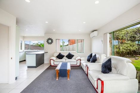 Photo of property in 23 San Vito Place, Henderson, Auckland, 0612