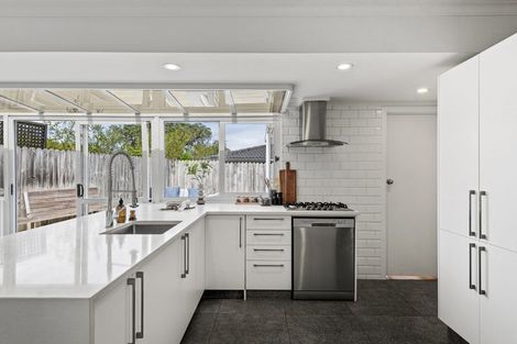 Photo of property in 22 Sydney Street, Hauraki, Auckland, 0622