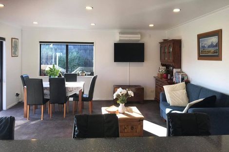 Photo of property in 13 Jules Crescent, Bell Block, New Plymouth, 4312