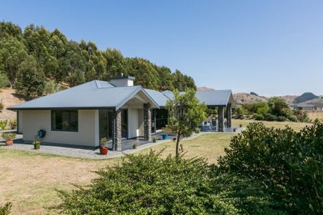 Photo of property in 64 Waipuka Road, Waimarama, Havelock North, 4294
