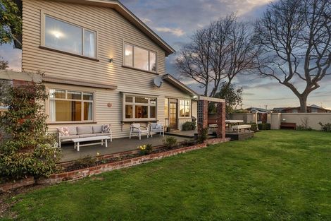 Photo of property in 2 Kenwyn Avenue, St Albans, Christchurch, 8052
