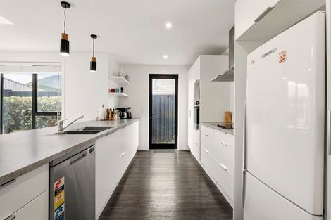 Photo of property in 8 Peterley Road, Lower Shotover, Queenstown, 9304