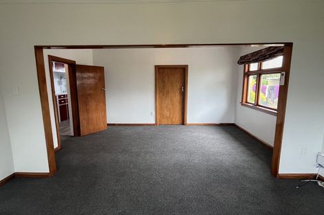 Photo of property in 76 Pitama Road, Awapuni, Palmerston North, 4412