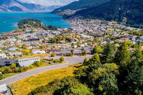 Photo of property in 2 Manchester Place, Queenstown, 9300