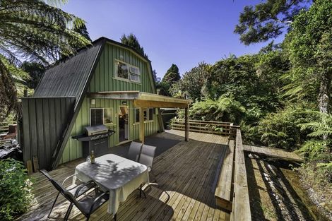 Photo of property in 37 Lake View Terrace, Moana, 7875