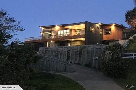 Photo of property in 55 Pitcairn Street, Oakura, 4314