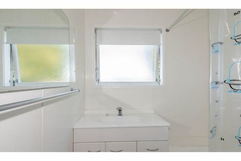 Photo of property in 24 Sunvue Road, Glen Eden, Auckland, 0602