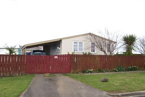 Photo of property in 8 Masters Place, Favona, Auckland, 2024