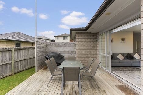 Photo of property in 35 Harriet Johnston Drive, Pokeno, 2402