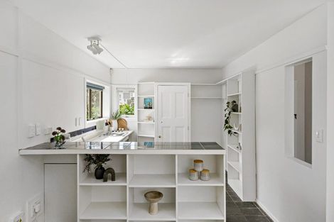 Photo of property in 2a Seaforth Avenue, Mangere Bridge, Auckland, 2022