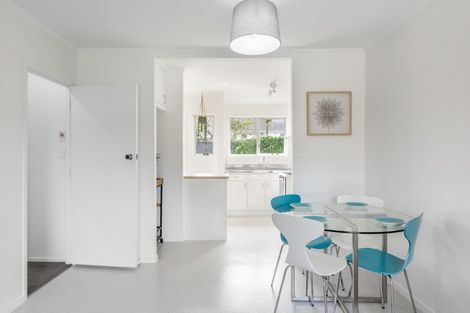 Photo of property in 5/1 Ribblesdale Road, Henderson, Auckland, 0612
