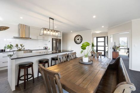 Photo of property in 16 Hehan Close, Cambridge, 3434