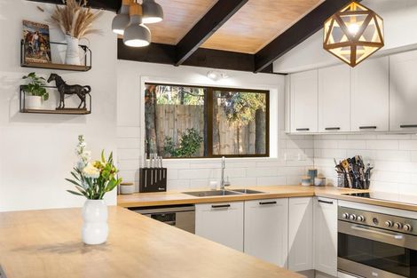 Photo of property in 1115 State Highway 16, Waimauku, 0883