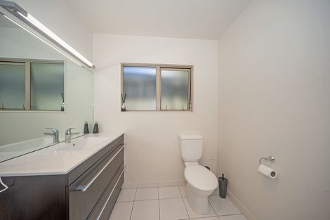 Photo of property in 24 Jordan Street, Island Bay, Wellington, 6023