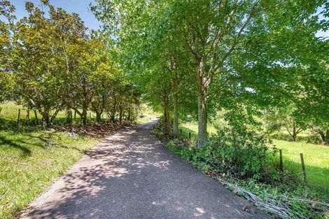 Photo of property in 48 Pomona Road, Kumeu, 0891